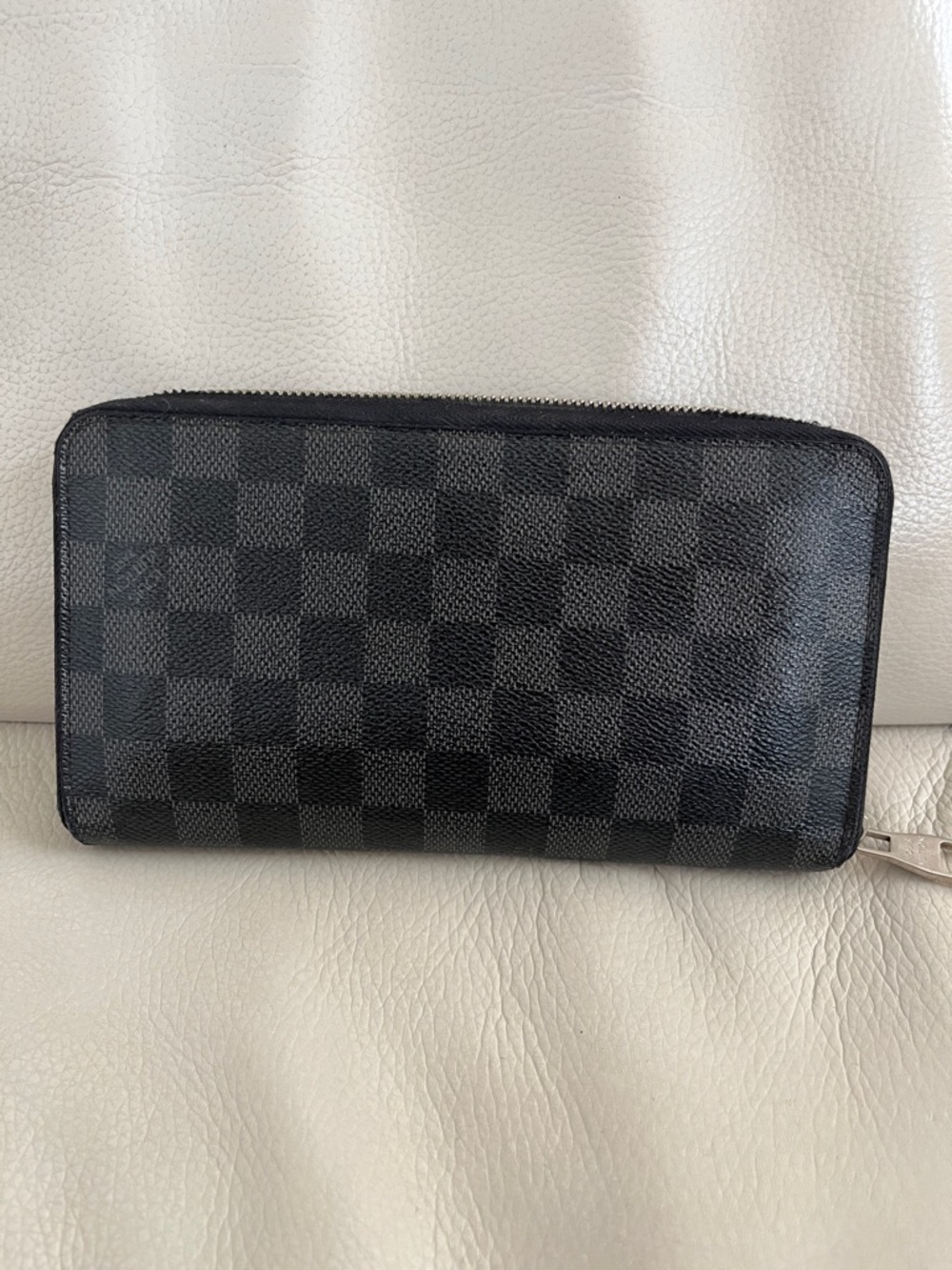 Louis Vuitton Damier Graphite Zip-Around Wallet with Silver Hardware Unisex - Picture 2 of 12